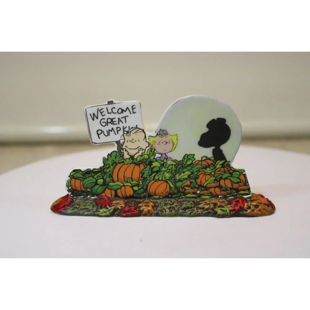 Dept 56 Halloween Village - Trick or Treat Lane with Peanuts - Picture 8 of 10